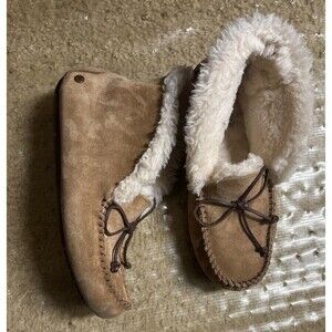 UGG Australia Alena Moccasin Slipper Womens size 7 Chestnut Brown Suede 1004806